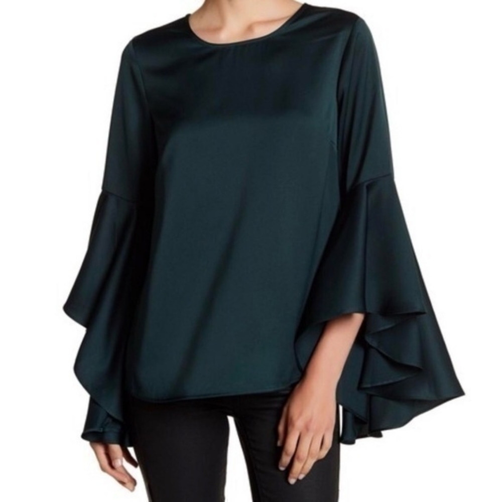 Anthropologie RO&DE Bell sleeve Size XSMALL